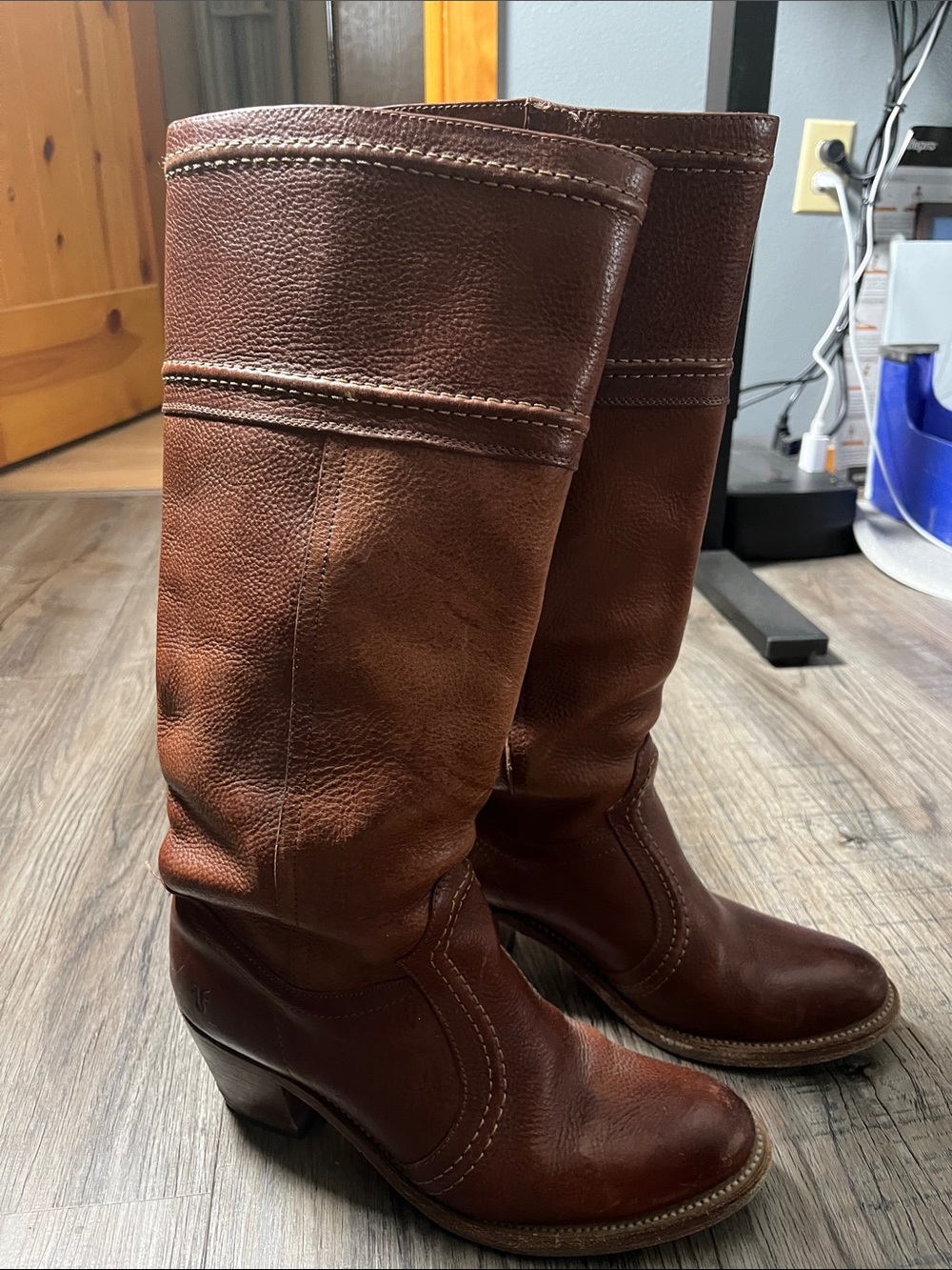 Frye Chestnut Brown Leather Mid-Calf Heeled Boots